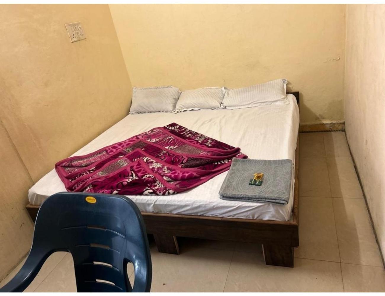 Hotel Mahakal Vishram, Ujjain Buitenkant foto